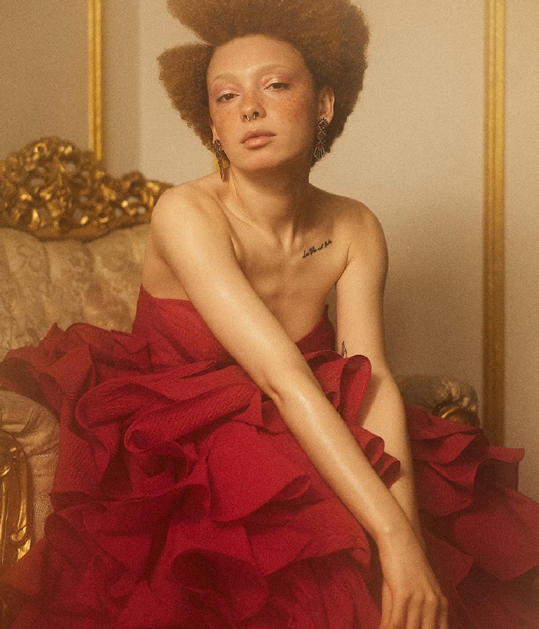 LadyGunnMagazineMimiPlange.jpg__PID:edf5fe1c-f99f-49a6-bc5e-6a08d5055d0c