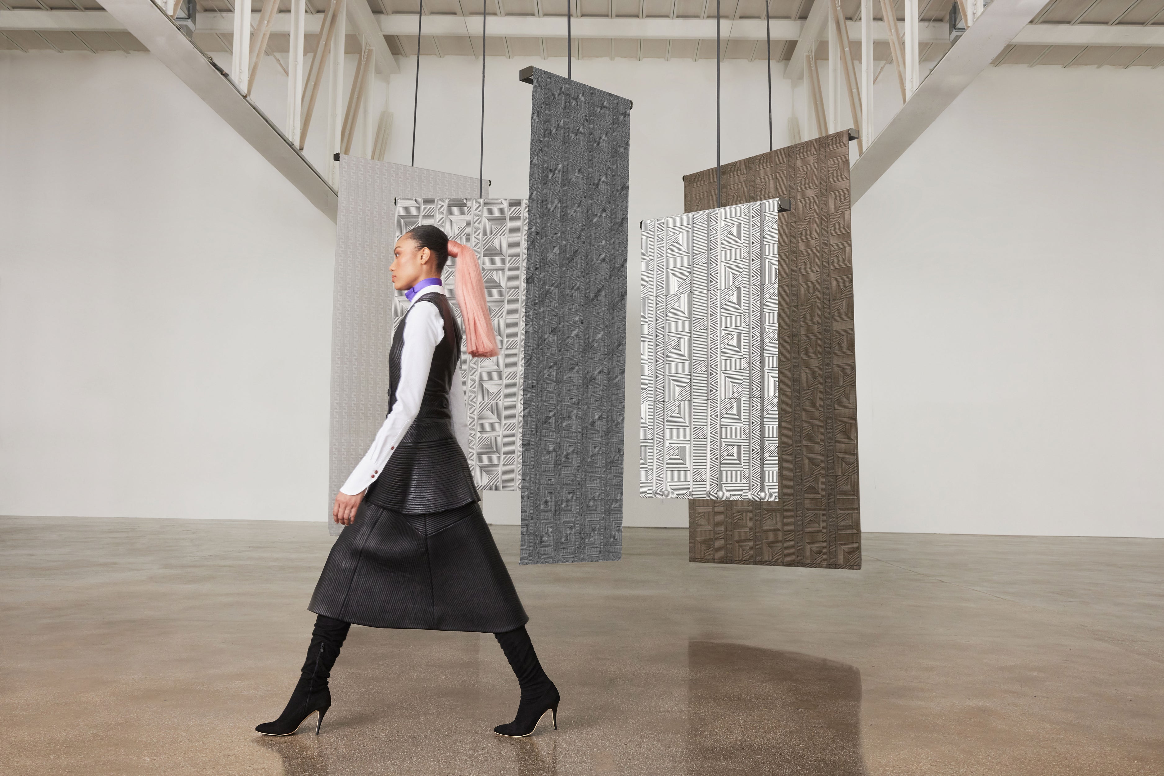 TSS_MIMI-PLANGE-COLLECTION_GEOMETRIC-PRINT_MODEL_1339_MARCUS-FIMISHED_GWF_RGB.jpg__PID:d8ca305a-0bdf-49b8-bb04-d25a9160e46f