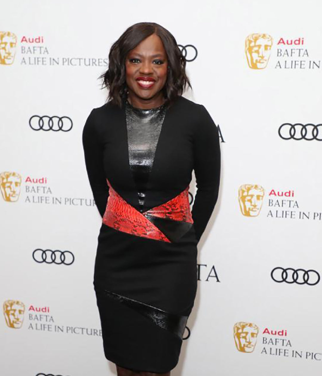 ViolaDavisinMimiPlangeBafta.jpg__PID:742bf8ca-cddb-43ba-9f66-8393eae5efd8