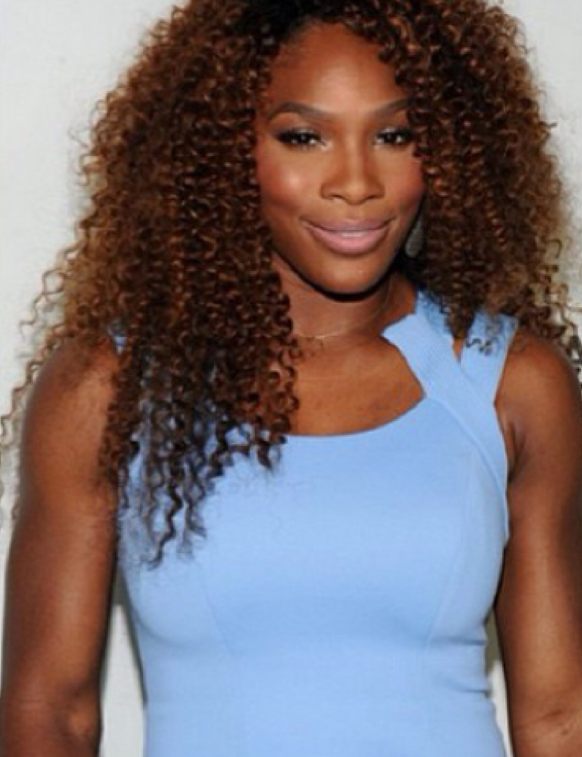Tennis star Serena Williams is gorgeous in Mimi Plange!